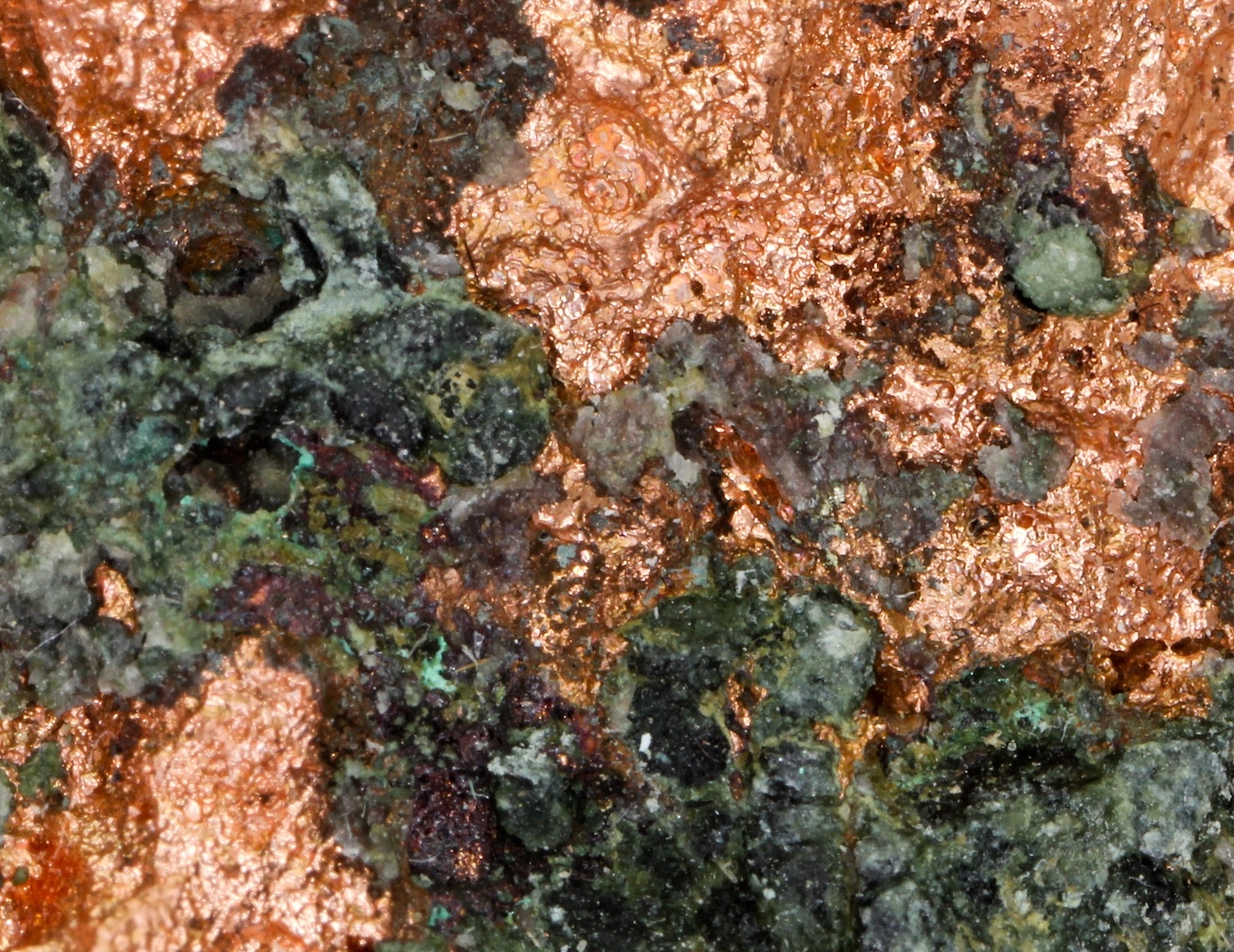 El papel crucial de los floculantes mineros en los procesos mineros del cobre